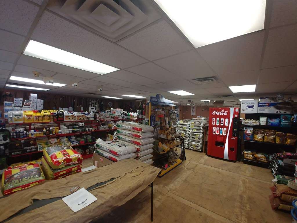 Santa Maria Feed Store | 3836 S 67th Ave, Phoenix, AZ 85043, USA | Phone: (623) 936-8203