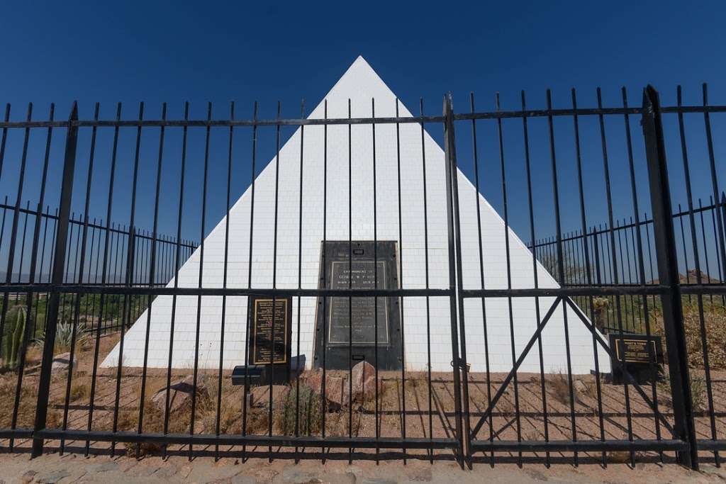 Governor Hunt Tomb | 625 N Galvin Pkwy, Phoenix, AZ 85008, USA | Phone: (602) 262-6862