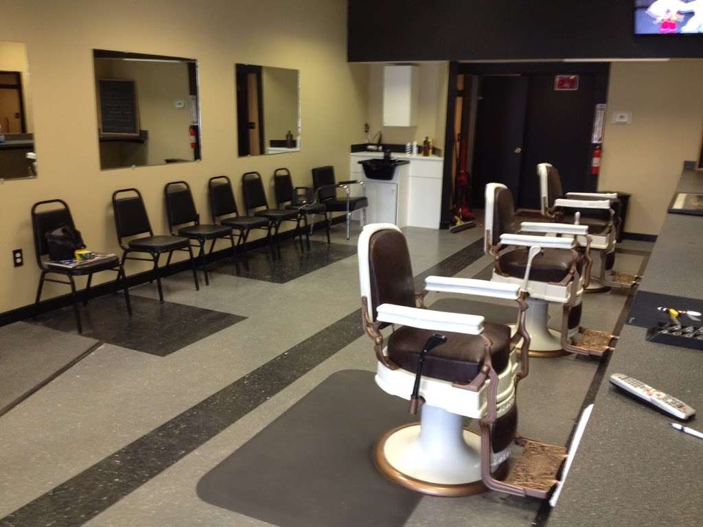 Stephens Barbershop | 350 Bedford St, Lakeville, MA 02347, USA | Phone: (774) 213-5242