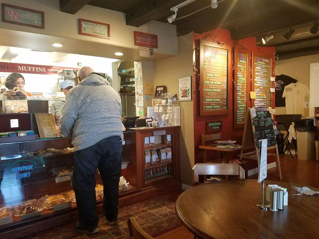 Perky Joes Cafe | 691-A Sumneytown Pike, Harleysville, PA 19438, USA | Phone: (215) 666-7100