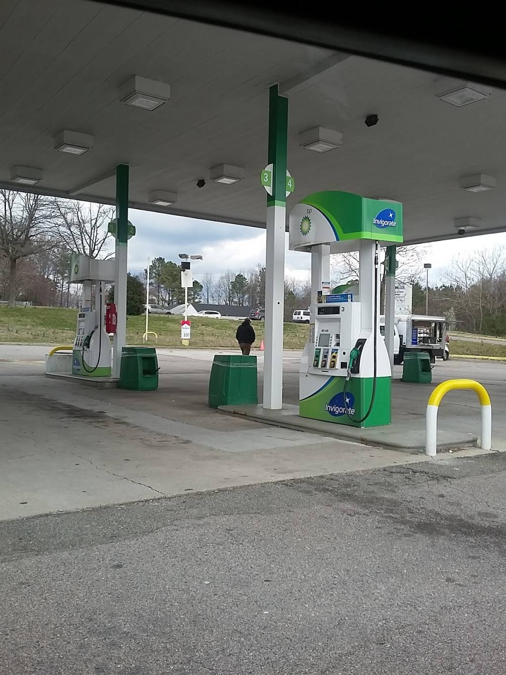 bp | 8211 Hull Street Rd, Richmond, VA 23235, USA | Phone: (804) 745-0821