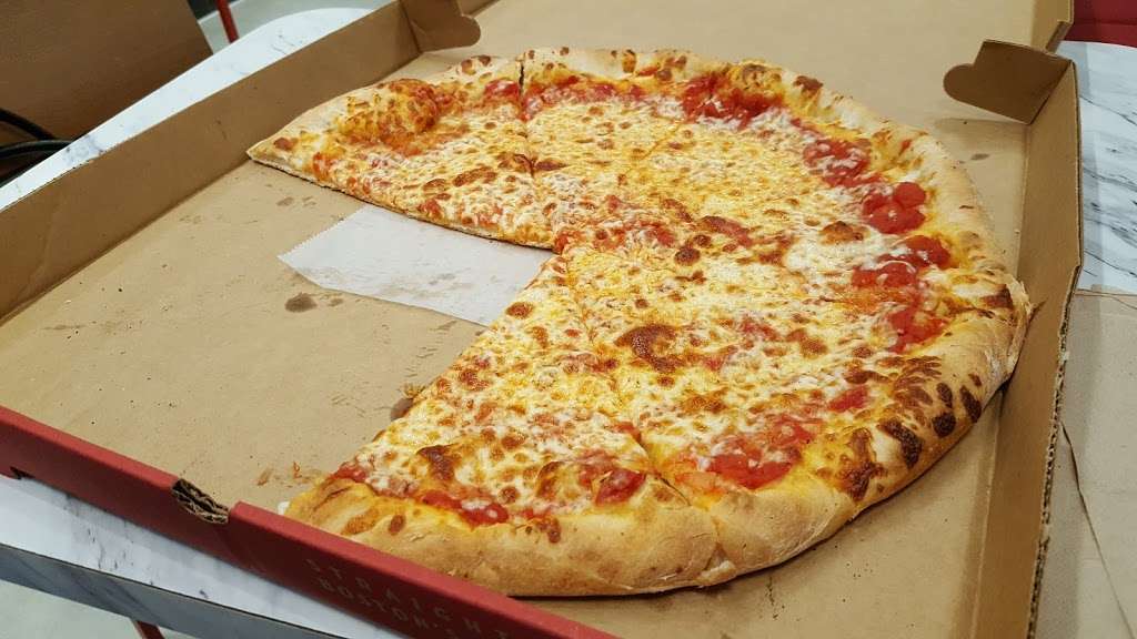 Sals Pizza | 328 Boston Rd, North Billerica, MA 01862 | Phone: (978) 671-9393