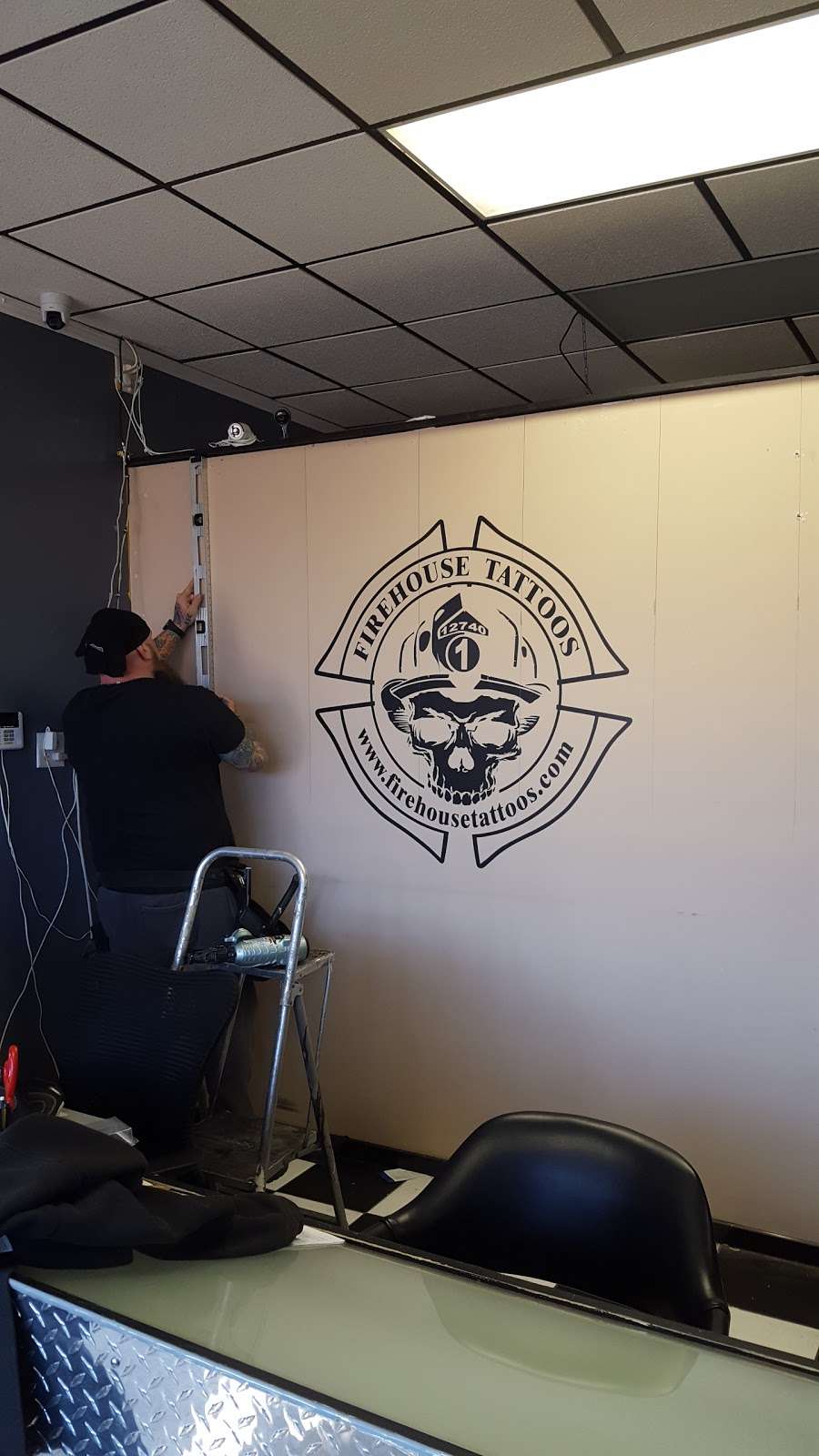 Firehouse Tattoos | 12740 W Cal Sag Rd, Crestwood, IL 60445, USA | Phone: (708) 385-8282