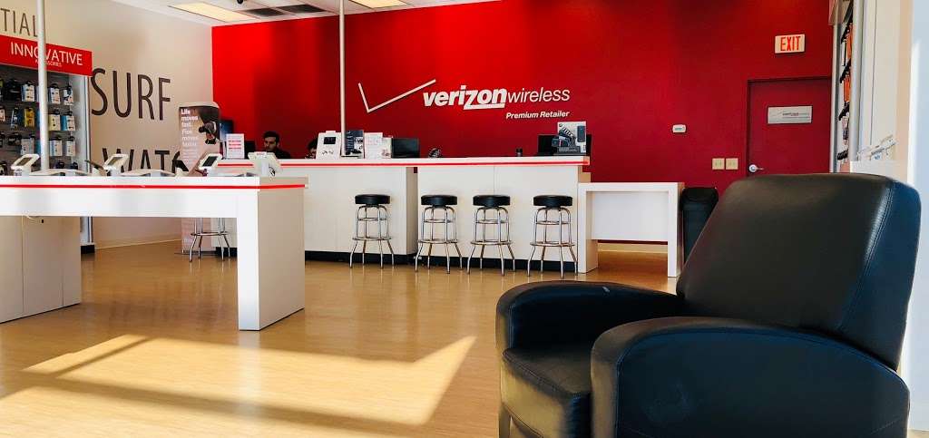 Verizon Authorized Retailer - The Wireless Center | 15 S Gateway Dr #119, Fredericksburg, VA 22406, USA | Phone: (540) 645-6447