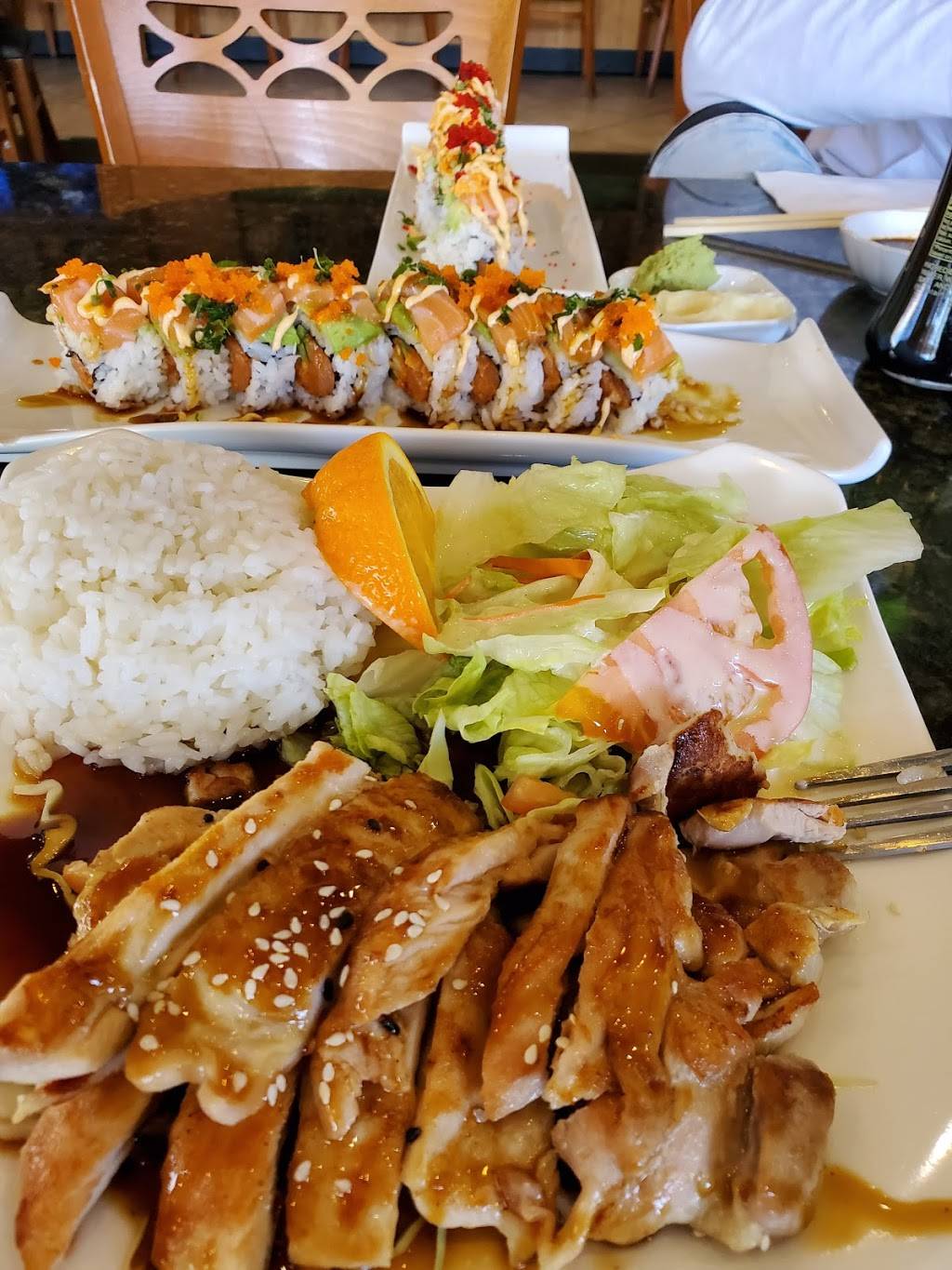 Tsuki Sushi | 2210 Lake Washington Blvd, West Sacramento, CA 95691, USA | Phone: (916) 372-6888