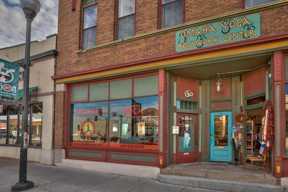 YOGA NOW | 6105 Maple St, Omaha, NE 68104, USA | Phone: (402) 915-2334