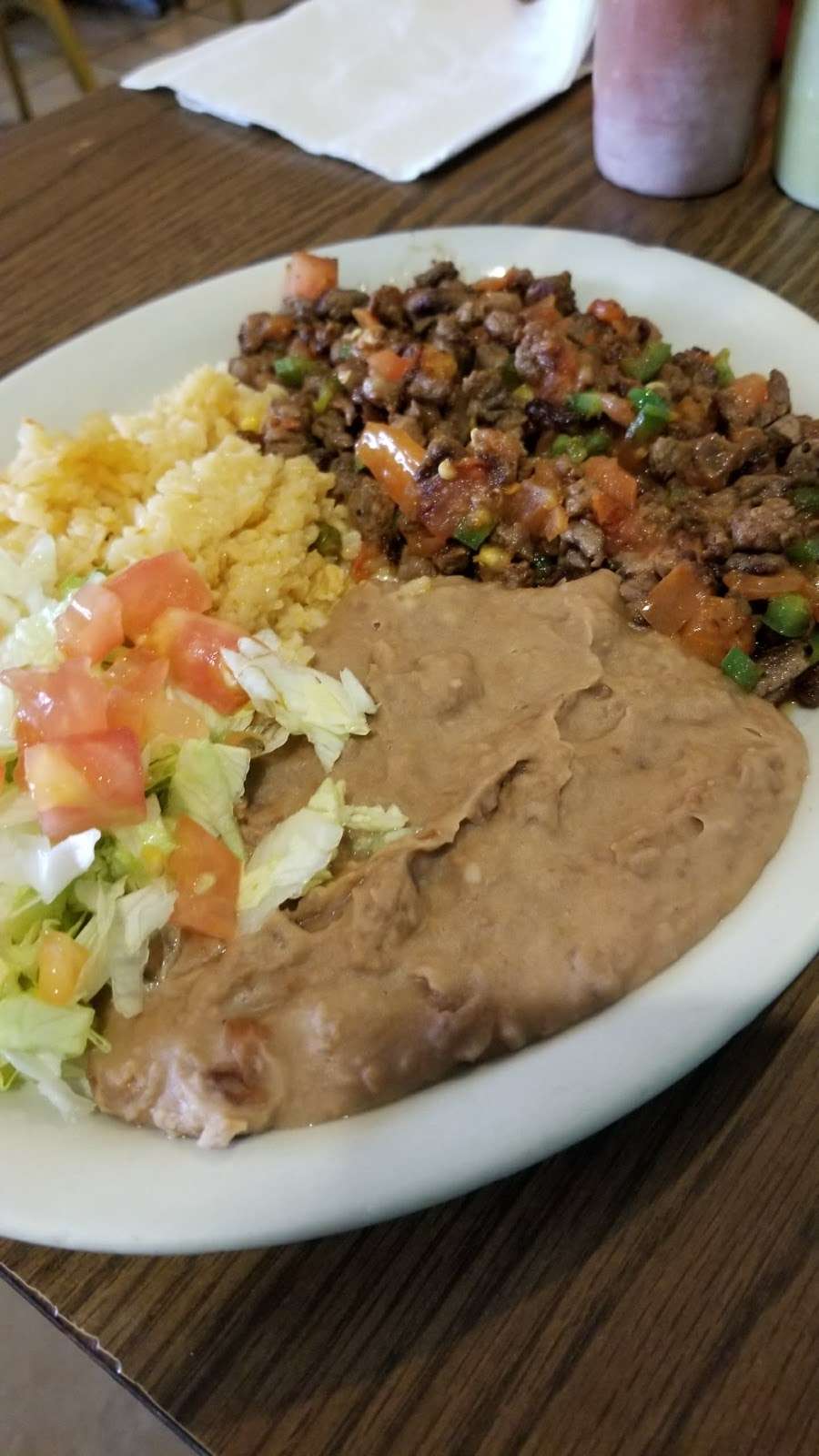 El Manantial Mexican Restaurant | 1136 W Hildebrand Ave, San Antonio, TX 78201, USA | Phone: (210) 731-9957