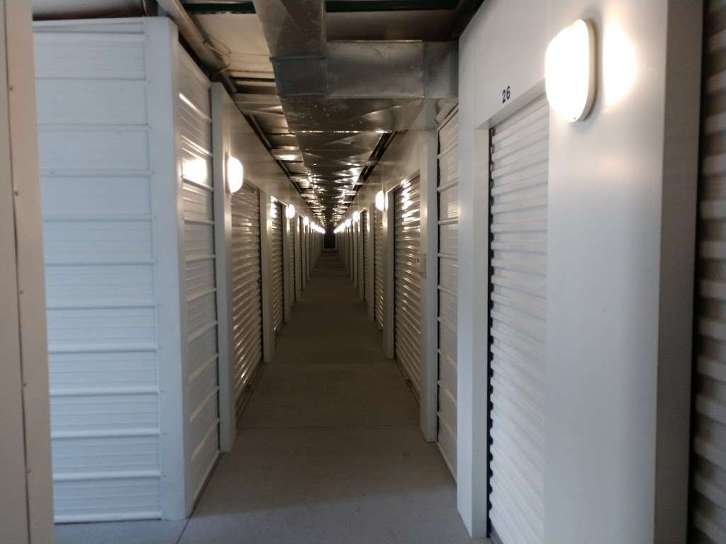 Gladstone Self Storage | 7040 N Broadway, Kansas City, MO 64118, USA | Phone: (816) 214-5604