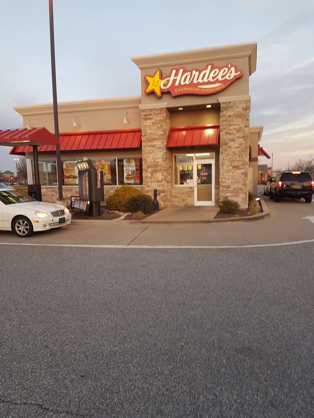 Hardees | 340 Dove Run Centre Dr, Middletown, DE 19709, USA | Phone: (302) 449-2036