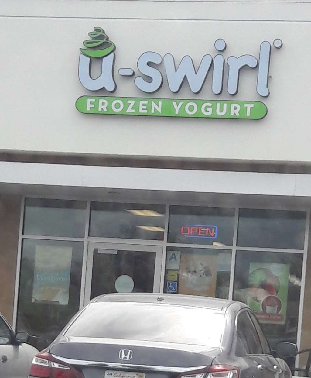 U-Swirl Frozen Yogurt | 8855 Apollo Way, Downey, CA 90242, USA | Phone: (562) 401-0118