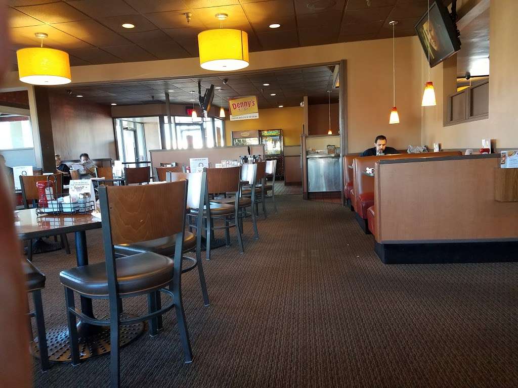 Dennys | 9160 E Indian Bend Rd, Scottsdale, AZ 85250, USA | Phone: (480) 991-2909