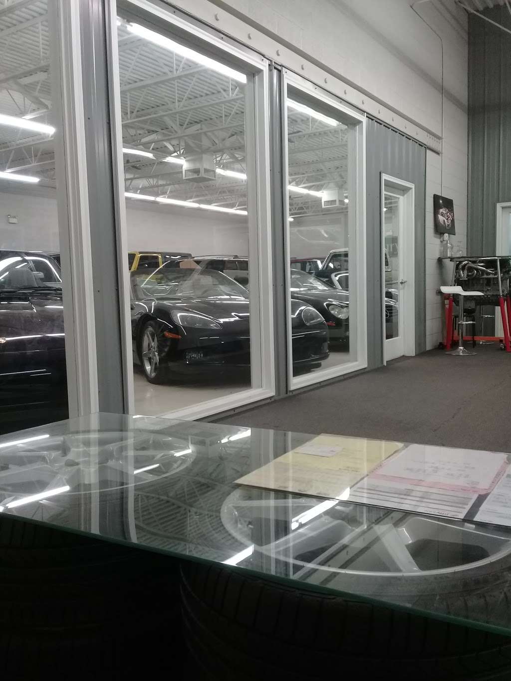 Luxury AutoMax | 2116 Lincoln Way E, Chambersburg, PA 17202 | Phone: (717) 504-8223