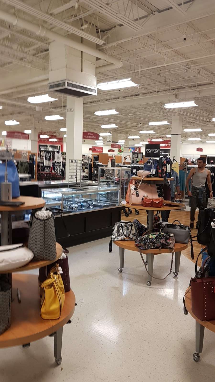 T.J. Maxx | 12163 Biscayne Blvd, North Miami, FL 33181, USA | Phone: (305) 981-0519