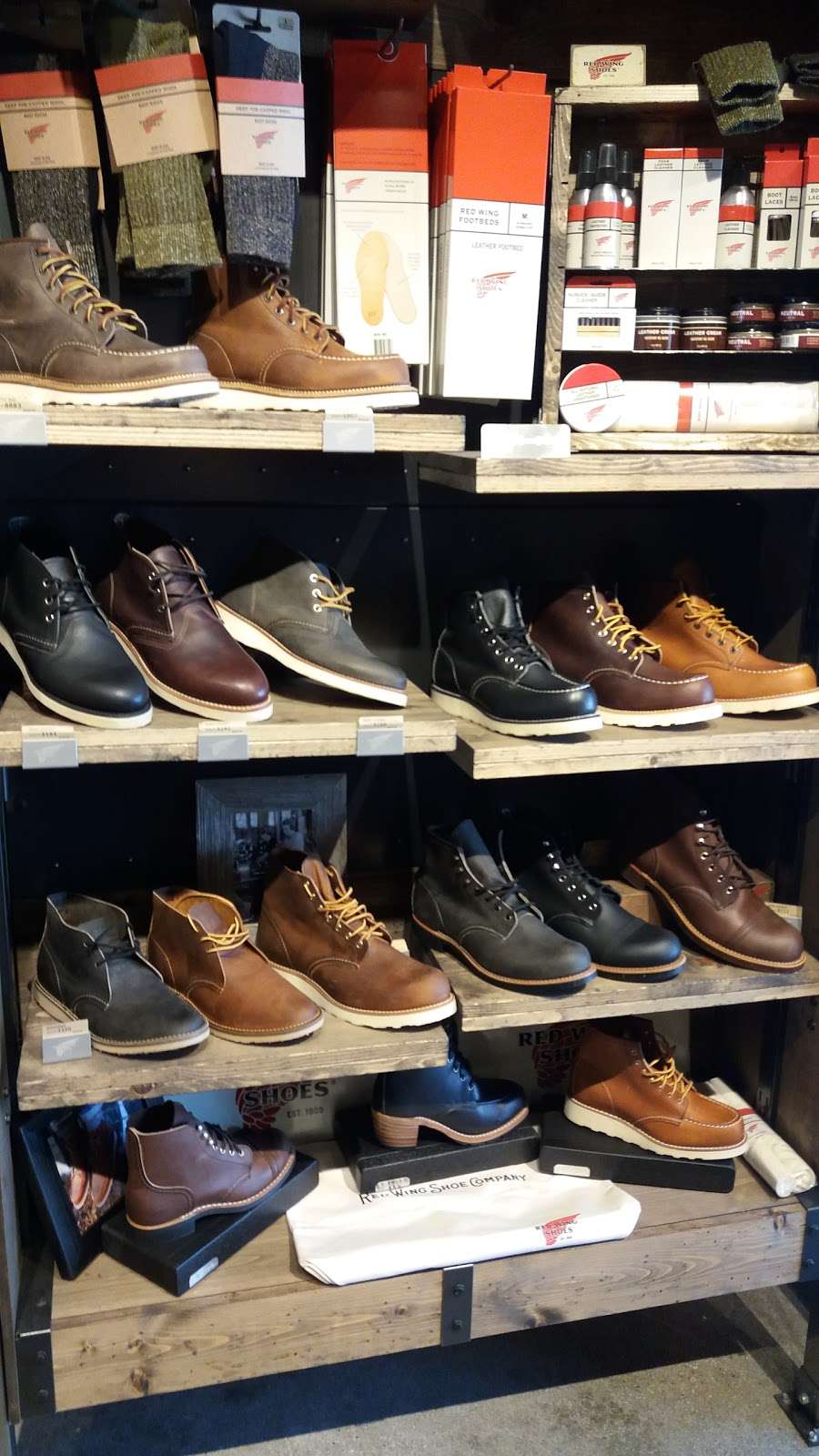 Red Wing | 6180 S Eastern Ave, Commerce, CA 90040, USA | Phone: (323) 721-9222