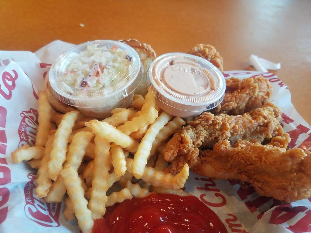 Raising Canes Chicken Fingers | 698 IL-59, Naperville, IL 60540, USA | Phone: (630) 778-0536