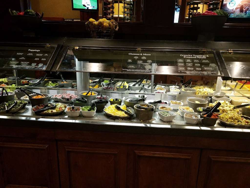 Ruby Tuesday | 701 Willow Spring Dr, Charles Town, WV 25414, USA | Phone: (304) 728-6680