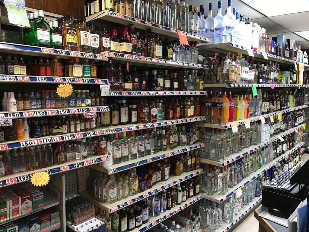 Mikes Discount Liquors | 21 S Main St, Middleton, MA 01949, USA | Phone: (978) 777-4433