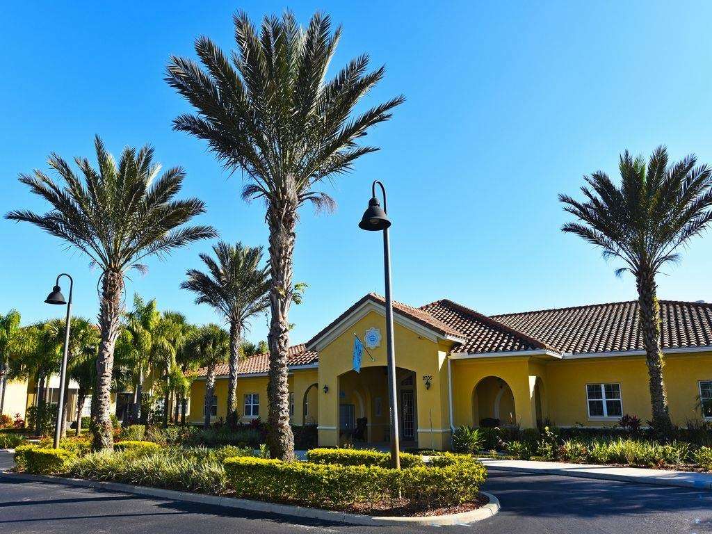 Ocean Breeze Condo | 2744 Oakwater Dr, Kissimmee, FL 34747, USA | Phone: (613) 796-7301