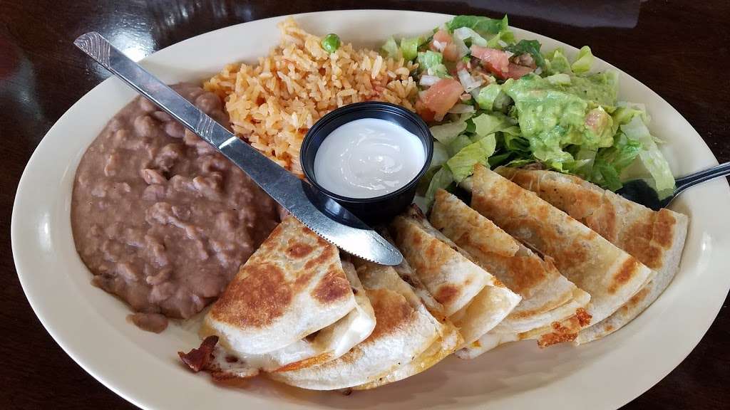 Basas Mexican grill | 21411 Clay Rd a, Katy, TX 77449, USA | Phone: (281) 717-4658