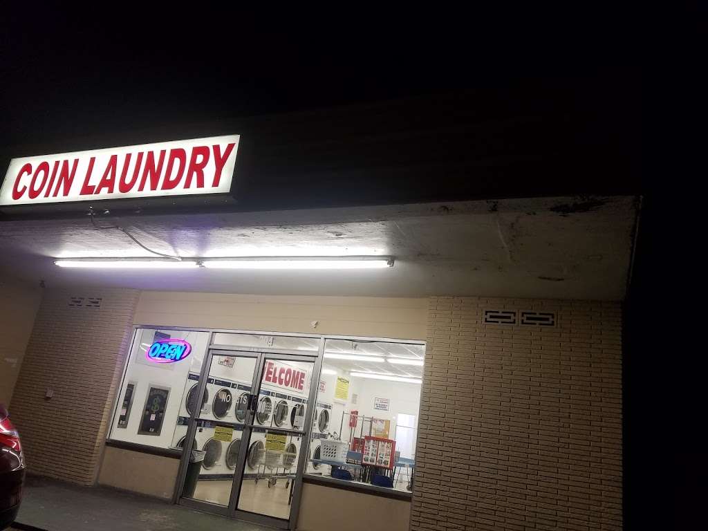 Coin Laundry | 204 E Canal St, Mulberry, FL 33860, USA