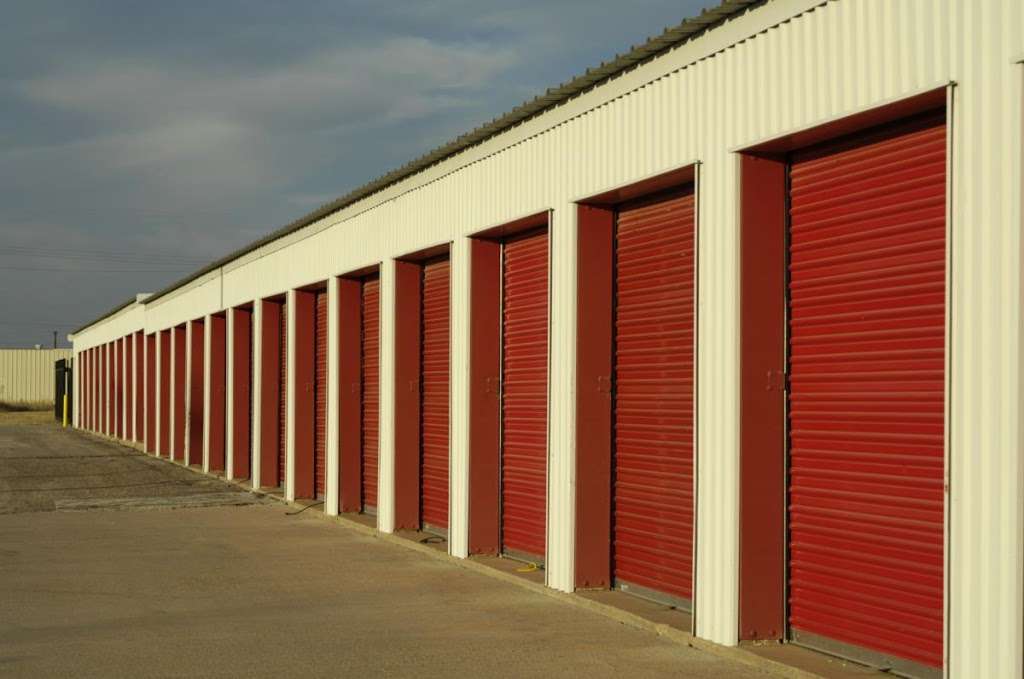 Spring Grove Mini Storage | 2308 Myers Rd, Spring Grove, PA 17362, USA | Phone: (717) 225-5625