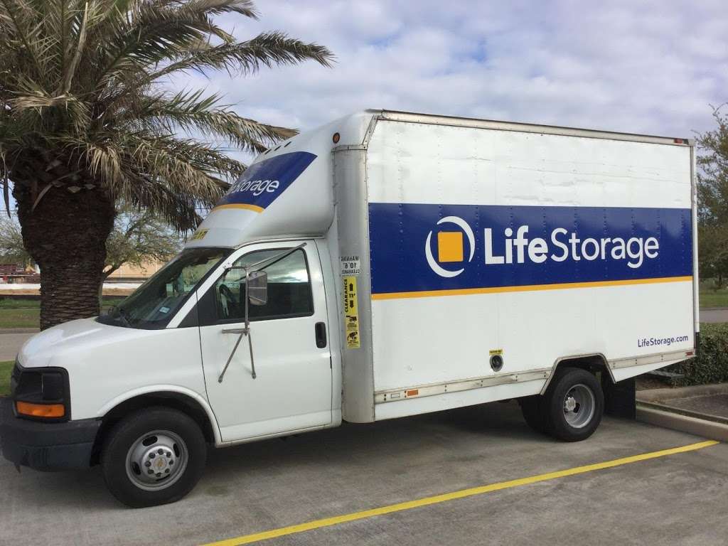 Life Storage | 4333 FM 2351, Friendswood, TX 77546, USA | Phone: (281) 720-8592