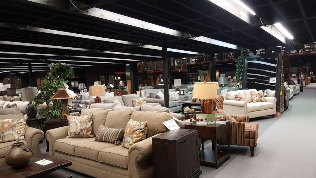 Crawfords Furniture | 4907 Brazosport Blvd N, Clute, TX 77531, USA | Phone: (979) 265-6145