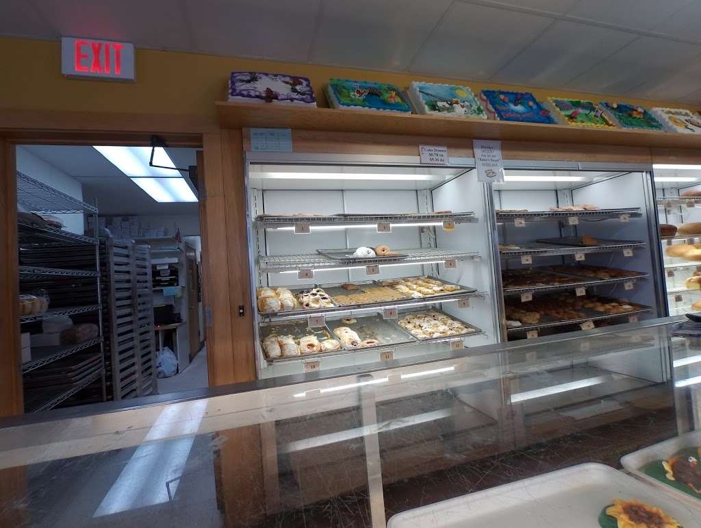 National Bakery & Deli | 3200 S 16th St, Milwaukee, WI 53215 | Phone: (414) 672-1620