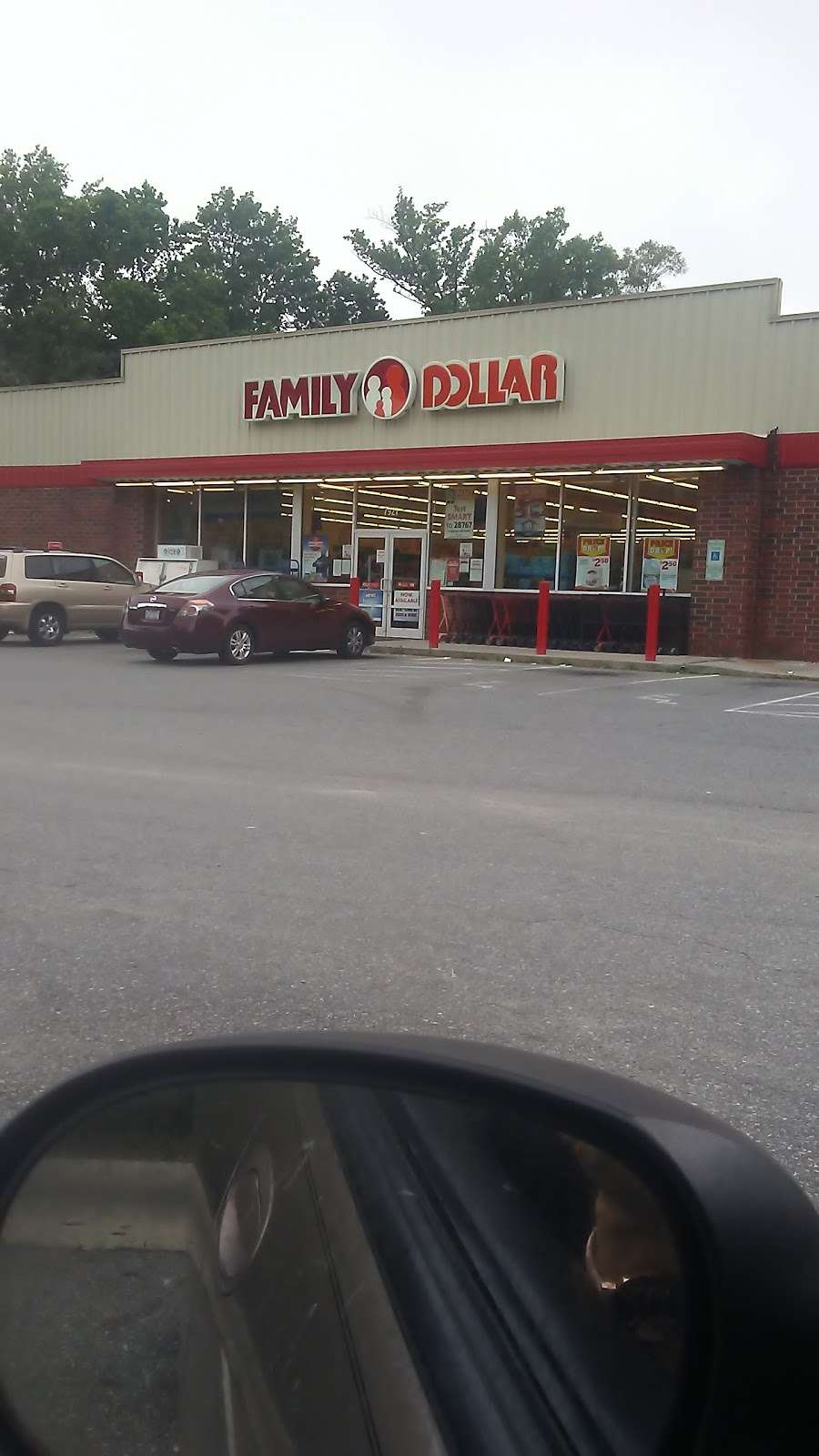 Family Dollar | 7921 Old Statesville Rd, Charlotte, NC 28269 | Phone: (704) 921-3257