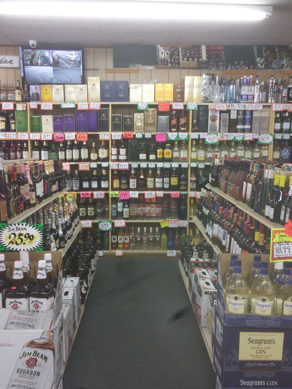 Hitchcocks D & D Liquor Store | 7930 Hwy 6, Hitchcock, TX 77563, USA | Phone: (409) 986-7022