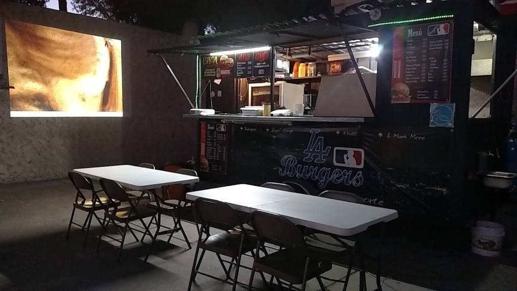 LA Burgers | Av de la Raza, Del Futuro, 32320 Cd Juárez, Chih., Mexico | Phone: 656 643 5665