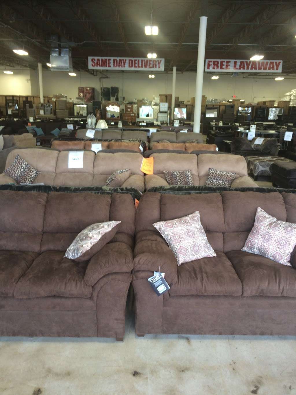 American Freight Furniture and Mattress | 17627 Virginia Ave, Hagerstown, MD 21740, USA | Phone: (301) 739-8880