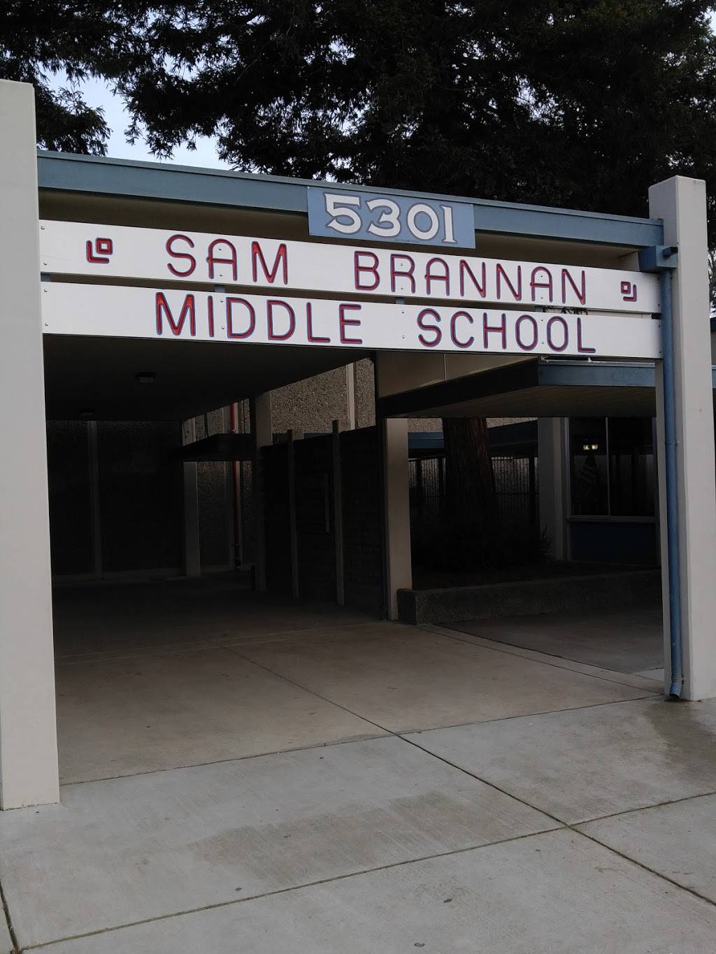 Sam Brannan Middle School | 5301 Elmer Way, Sacramento, CA 95822, USA | Phone: (916) 395-5360