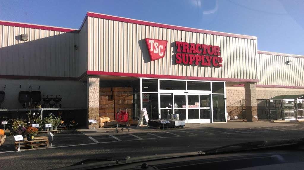 Tractor Supply Co. | 405 Jake Alexander Blvd S, Salisbury, NC 28147, USA | Phone: (704) 797-9511