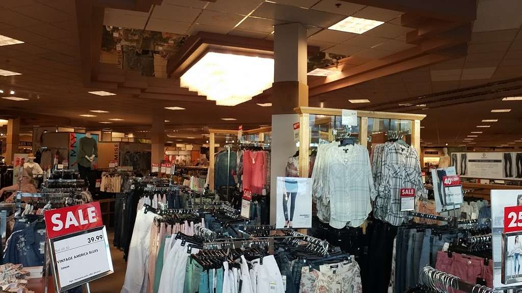 Boscovs | 351 W Schuylkill Rd, Pottstown, PA 19465, USA | Phone: (610) 327-8080