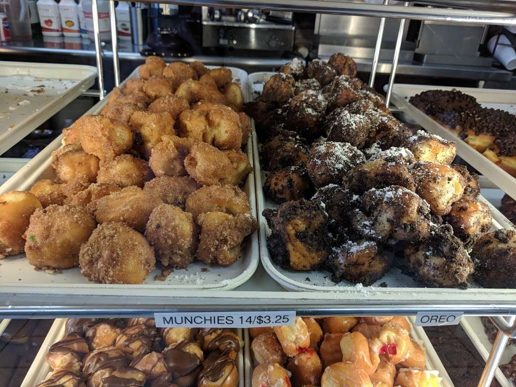 M.s. Donuts | 2097 E Washington St, Colton, CA 92324, USA | Phone: (909) 514-1974