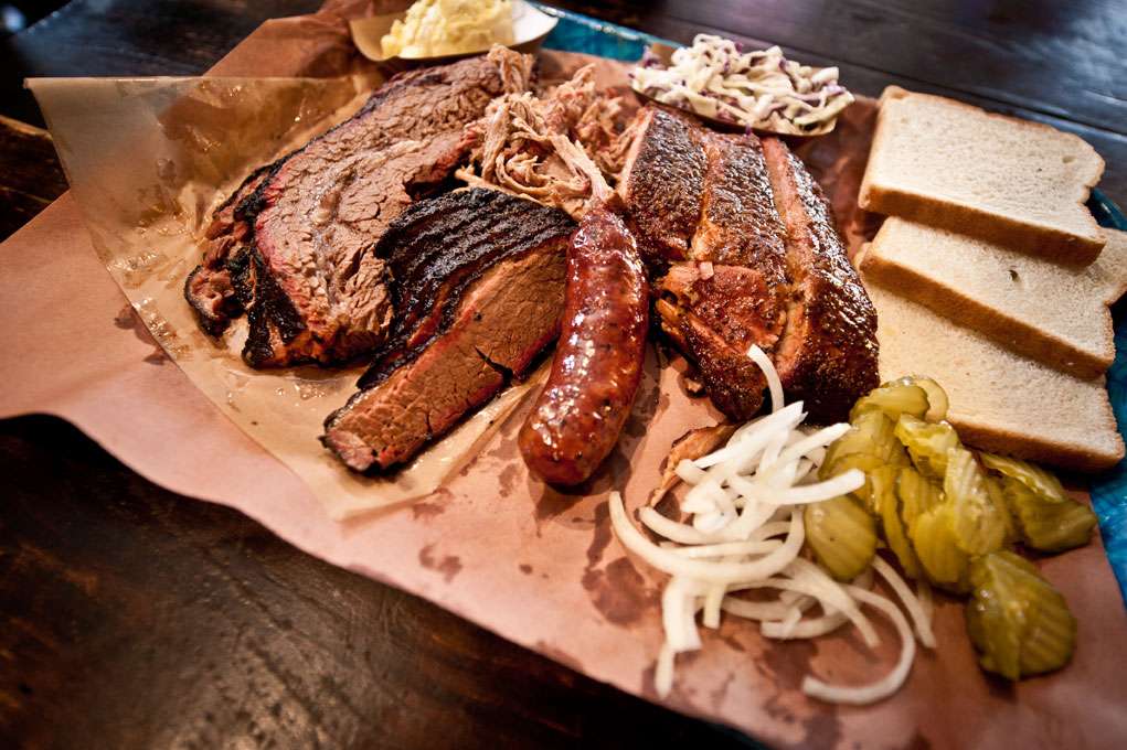 Thomas Bar-B-Q | (I45), 5594 North Fwy, Houston, TX 77076, USA | Phone: (713) 697-5033