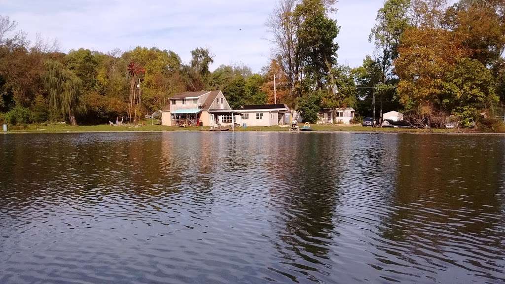 Moyers Lake and Campground | 5462 Blue Church Rd, Coopersburg, PA 18036, USA | Phone: (610) 965-9910