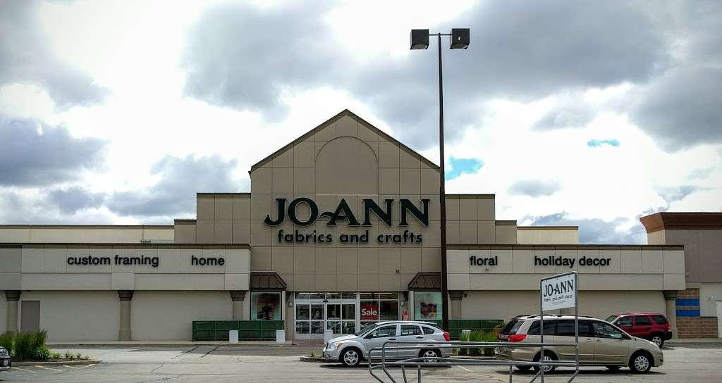 JOANN Fabrics and Crafts | 7511 Lemont Rd Ste 101, Darien, IL 60561, USA | Phone: (630) 985-2832