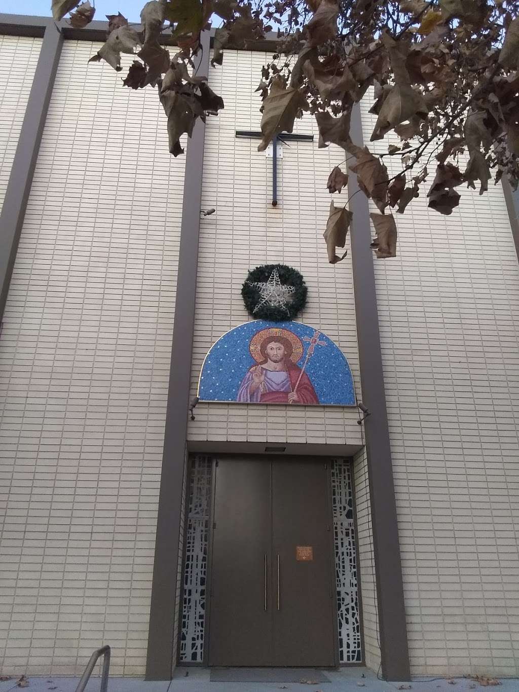 St. Bede the Venerable Church | 215 Foothill Blvd, La Cañada Flintridge, CA 91011, USA | Phone: (818) 949-4300