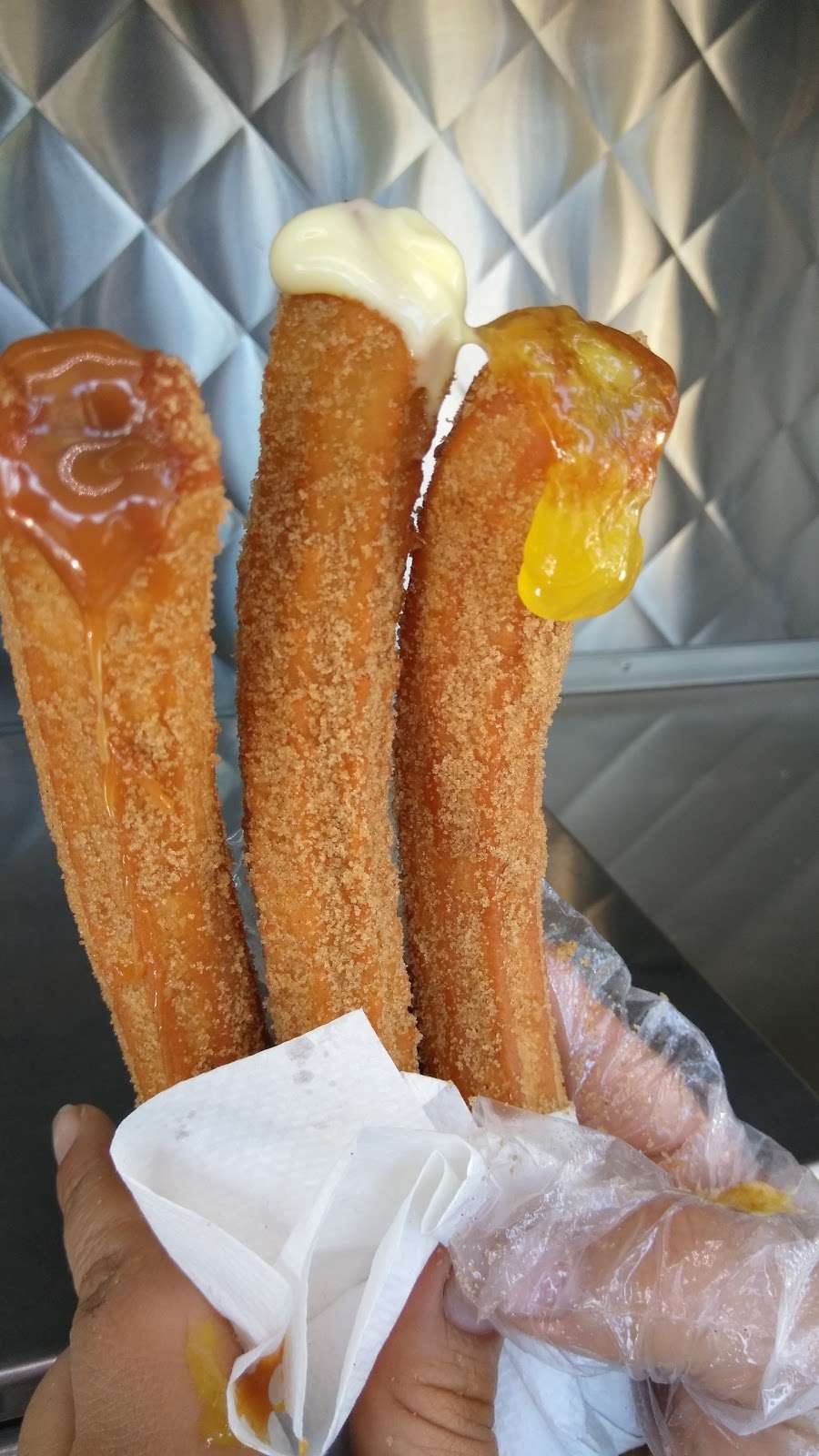 Churros Rellenos Ailyn | 9792-9800 Laurel Canyon Blvd, Arleta, CA 91331, USA | Phone: (818) 492-0790