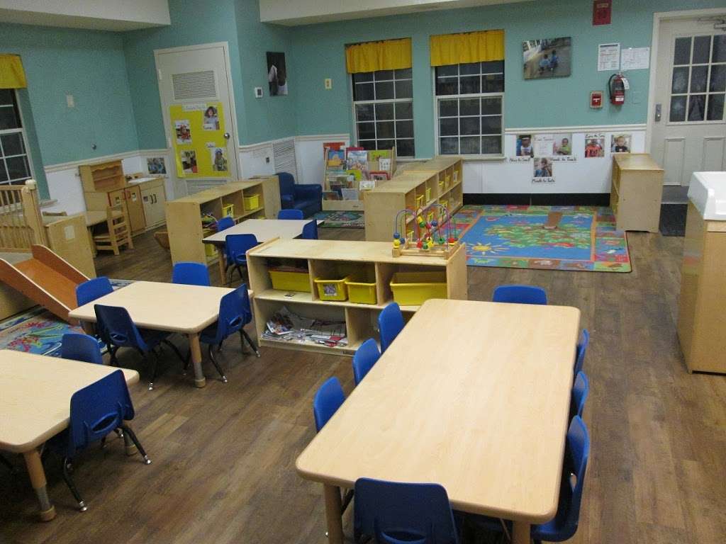 Silverbrook KinderCare | 8350 White Feather Ct, Lorton, VA 22079, USA | Phone: (703) 690-8105