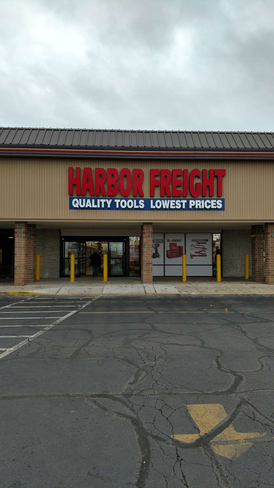 Harbor Freight Tools | 5517 S Scatterfield Rd, Anderson, IN 46013, USA | Phone: (765) 642-2131