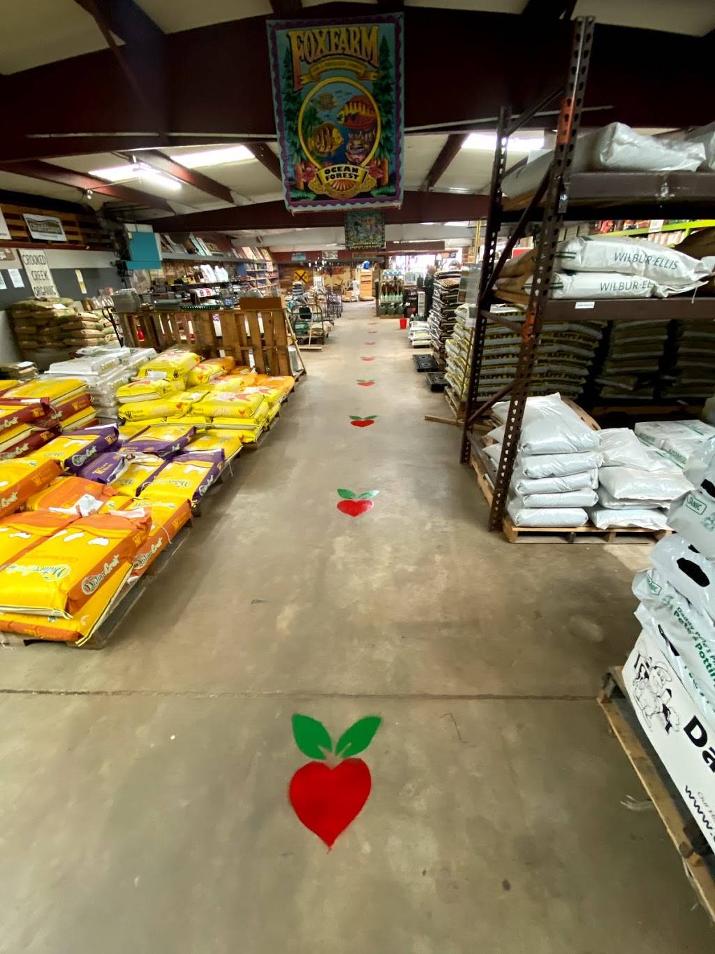 Neighbors Feed & Seed Supply Co | 1565 Roswell St SE, Smyrna, GA 30080, USA | Phone: (678) 653-8838