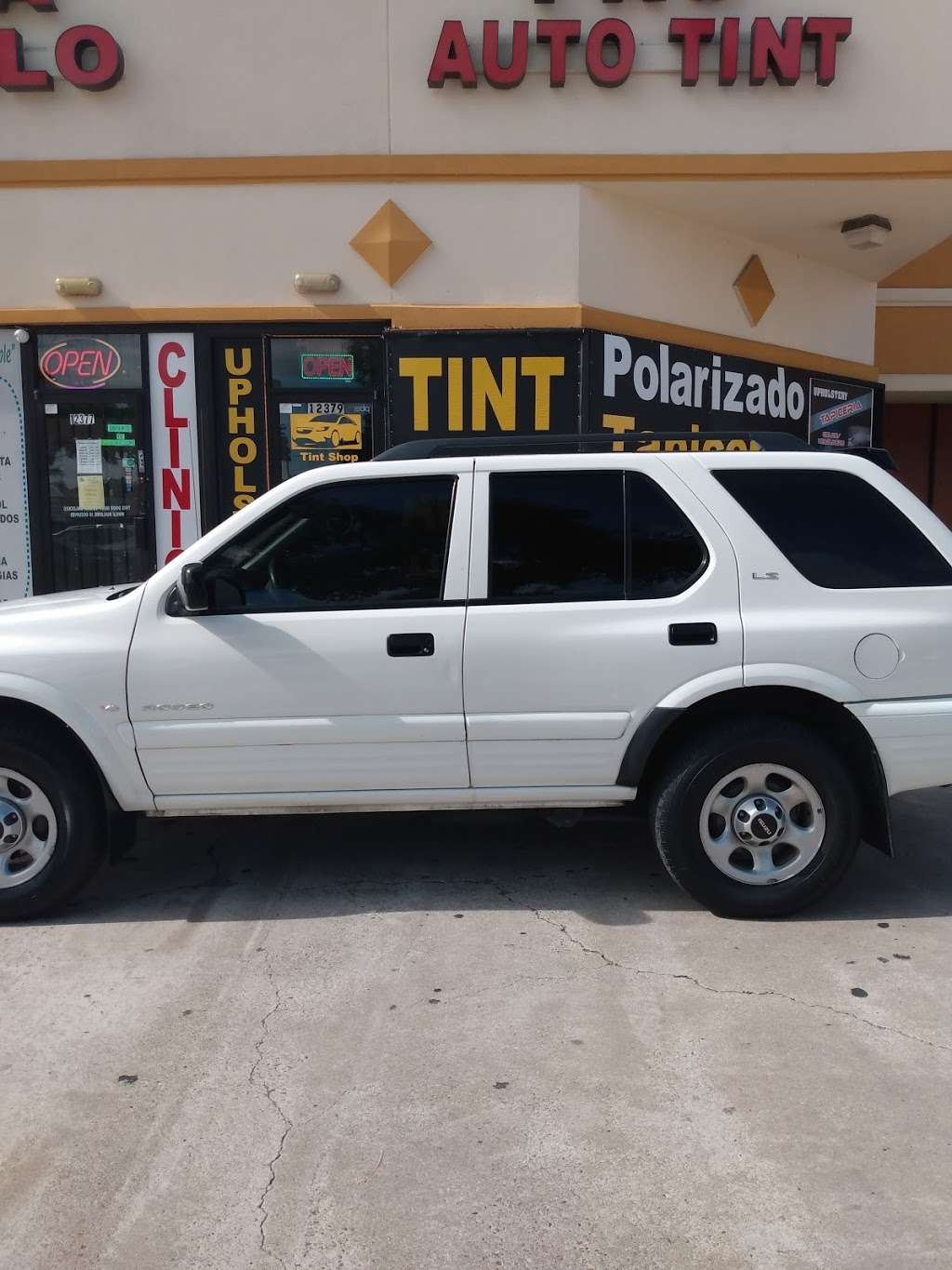 Pro Auto Tint | 12379 Bissonnet St, Houston, TX 77099, USA | Phone: (832) 781-8166