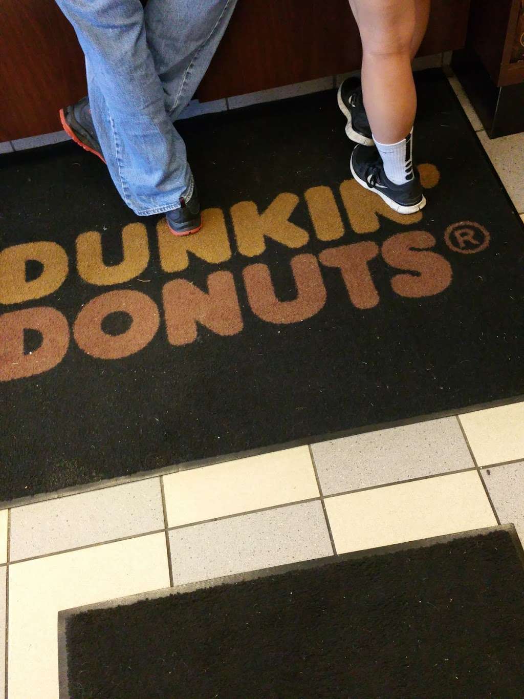 Dunkin | 5 East St, Tewksbury, MA 01876 | Phone: (978) 851-3543