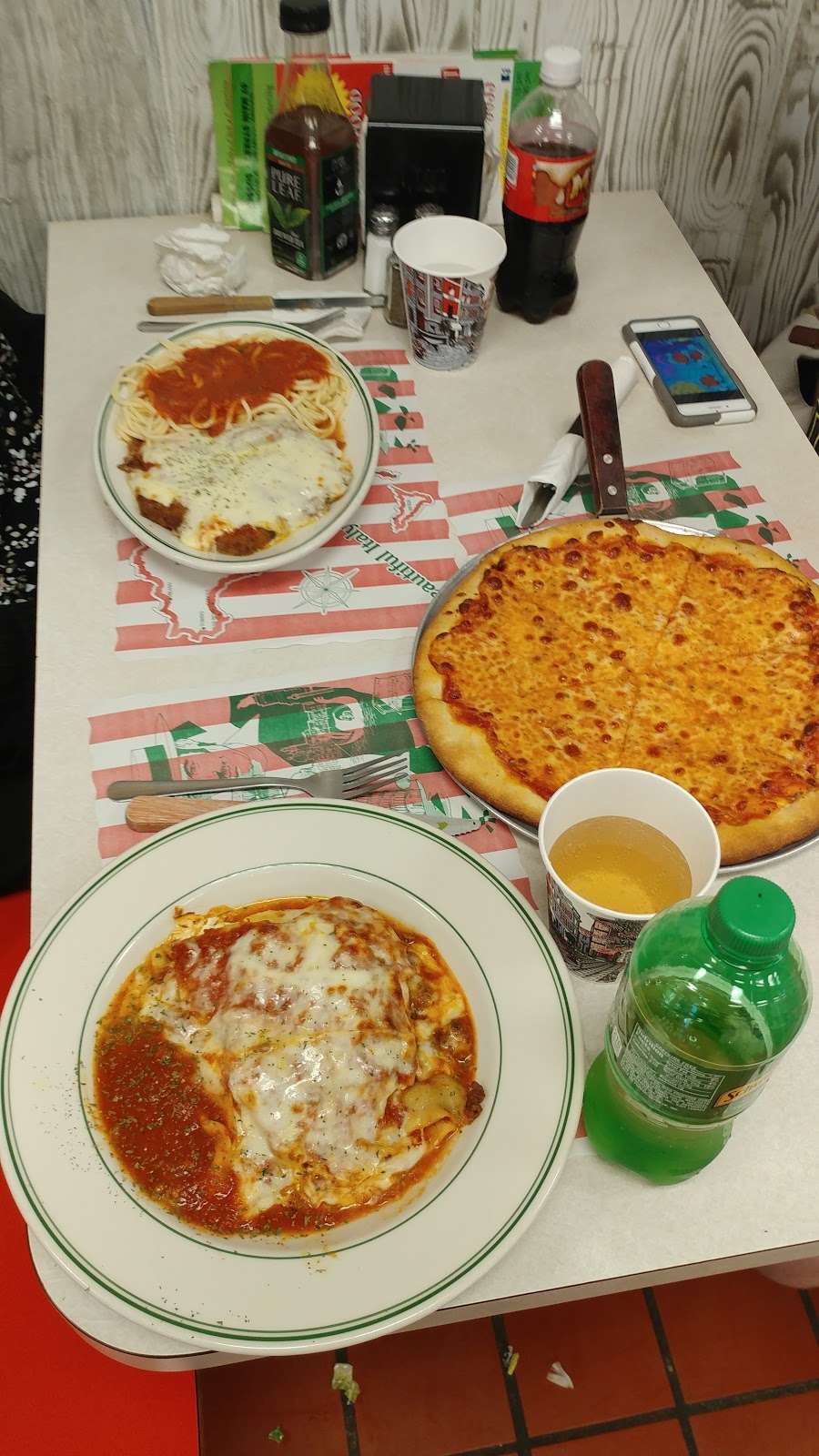 Lorenzos Pizzeria & Restaurant | 67 Main St, Sussex, NJ 07461, USA | Phone: (973) 875-5055