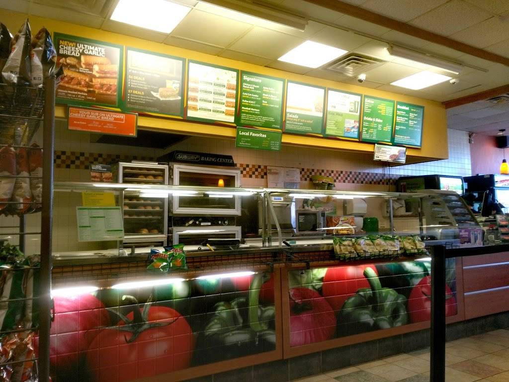 Subway | 428 E Jefferson Blvd Suite 119, Dallas, TX 75203, USA | Phone: (214) 942-8222