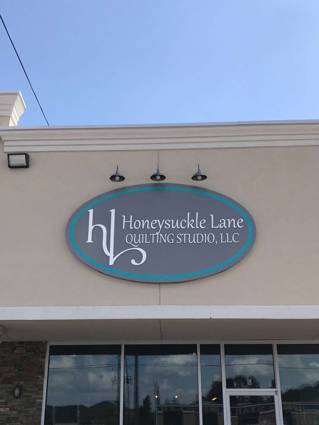Honeysuckle Lane Quilting | 11703 Spring Cypress Rd, Tomball, TX 77377, USA | Phone: (346) 236-4353