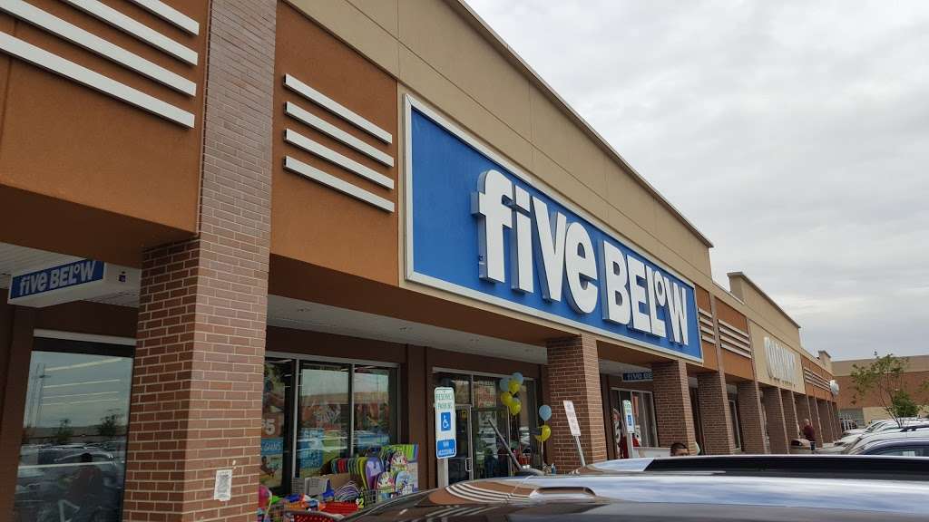 Five Below | 2845 Richmond Ave #3, Staten Island, NY 10314, USA | Phone: (718) 698-1631